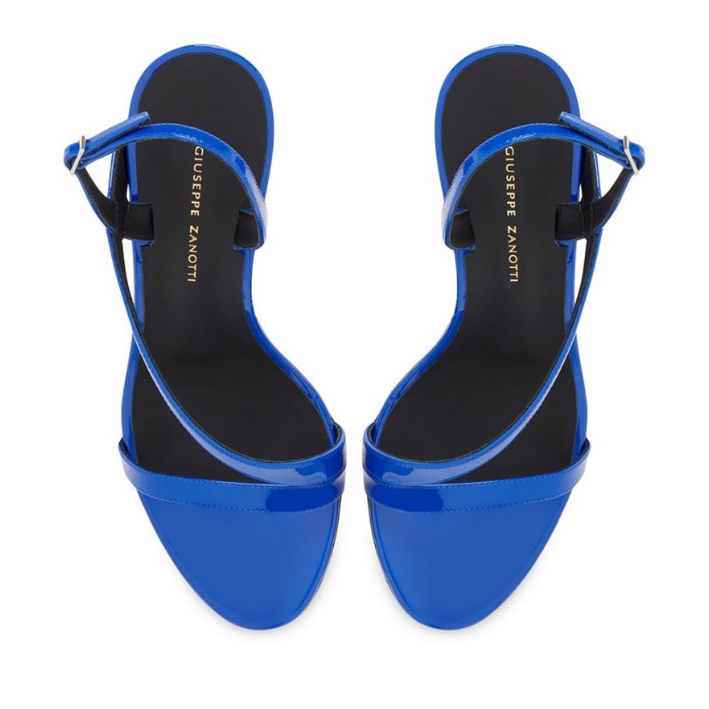 NEW SEASON GIUSEPPE SANDALS😍🔥💙
